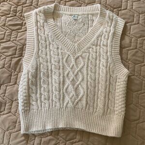 Aerie Cable Knit Sweater Best Size Medium